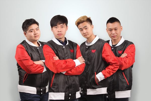 违的自信 违的自信