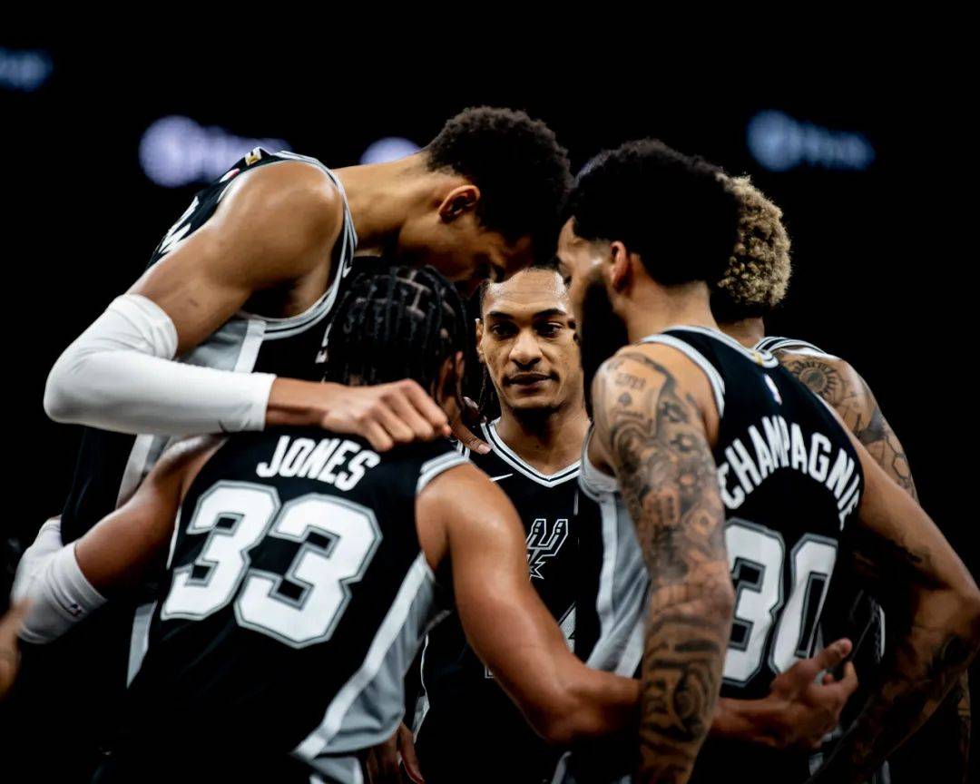 形成明晰的 形成明晰的