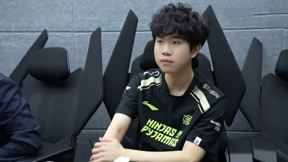 挥空与弱击 挥空与弱击